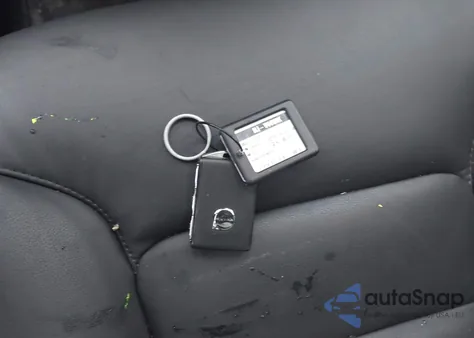 2025 Volvo Xc60 B5 Core from USA, damaged, VIN YV4M12RJ0S1216625